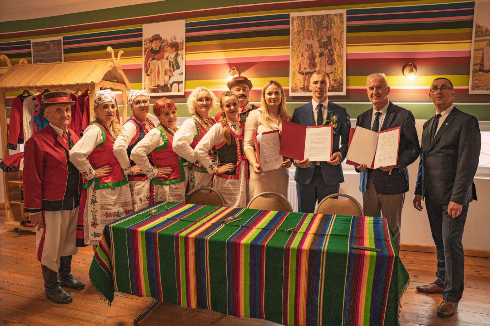 Razem dla kultury i tradycji. Gmina Rozogi, CSE „Światowid” w Elblągu i GOK Rozogi podpisały list intencyjny
