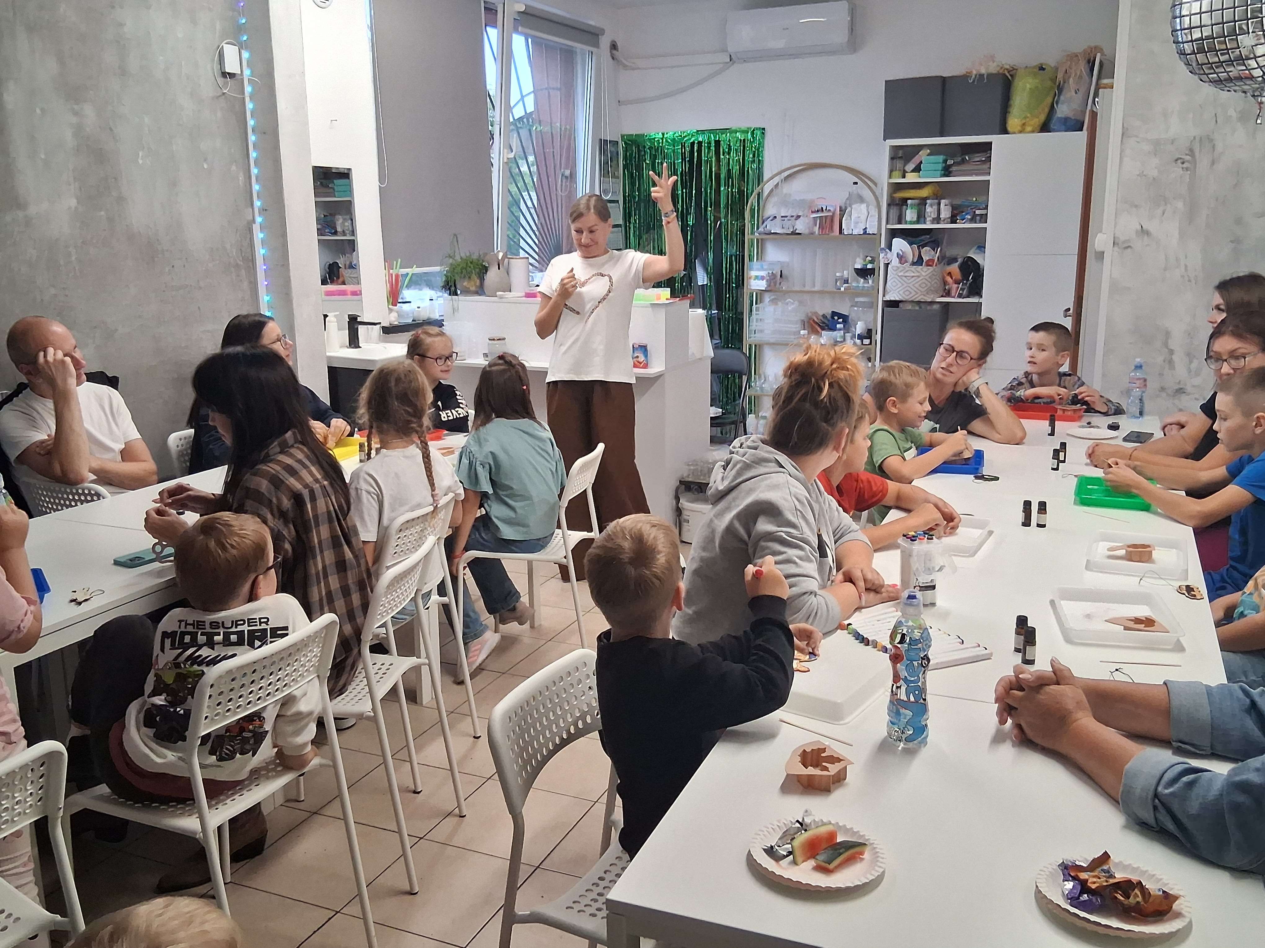 Rodzinne Laboratorium Odkrywców – wspólna przygoda z nauką i rodziną!