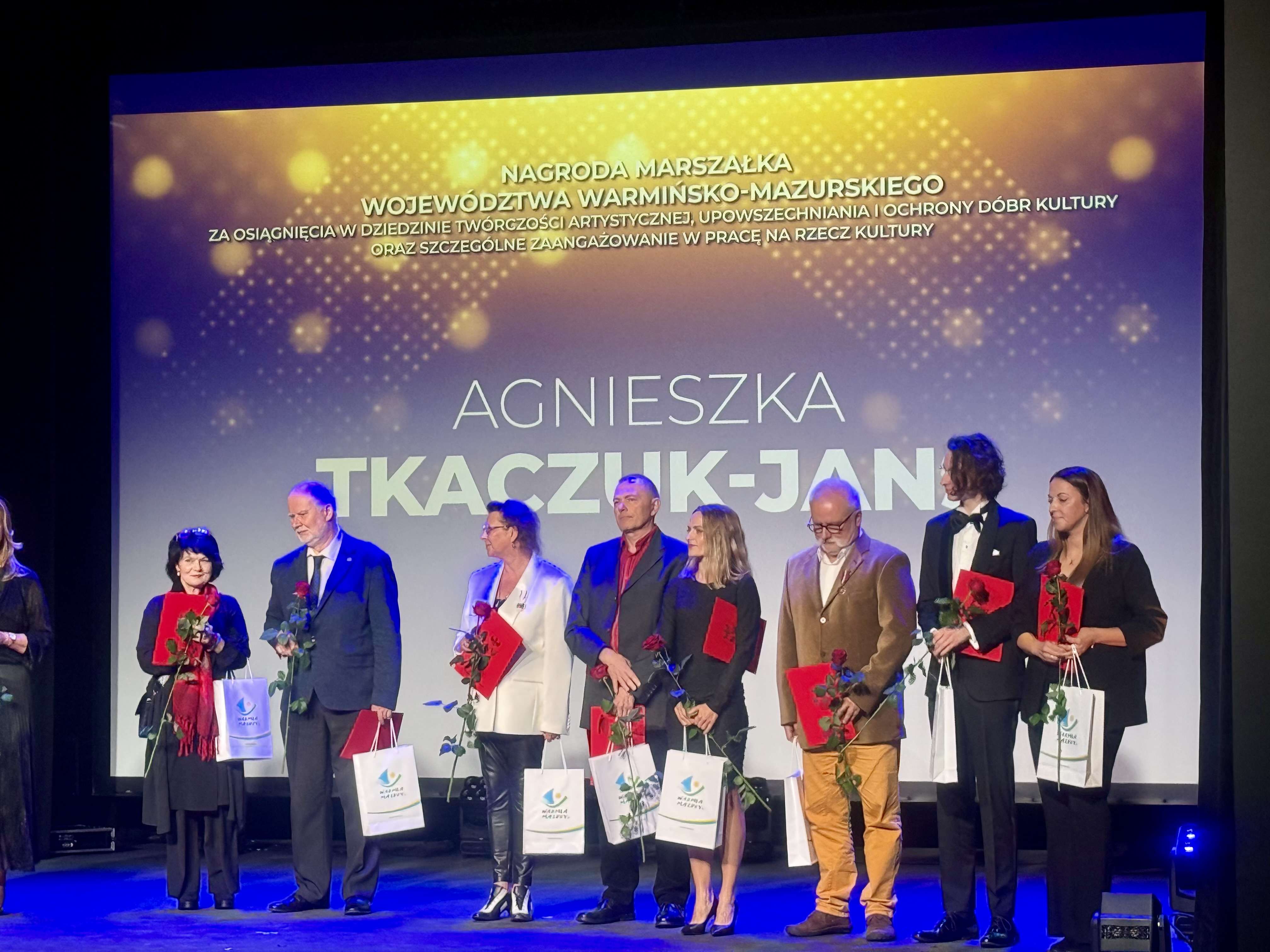 Agnieszka Tkaczuk-Jans z nagrodą Marszałka Województwa Warmińsko-Mazurskiego