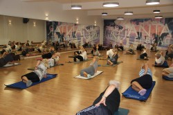 Seniorzy nakręcają się na pilates