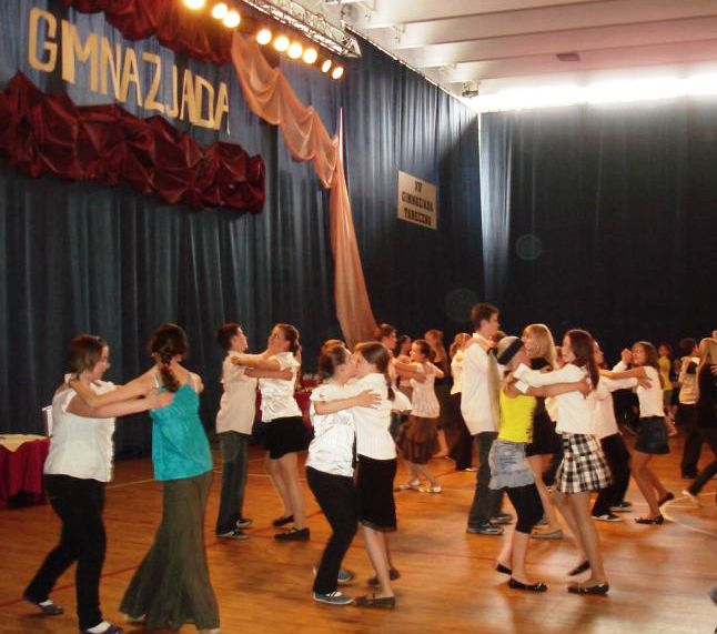 Gimnazja na parkiecie