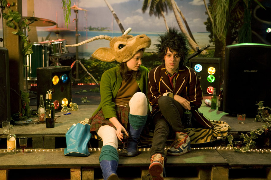 "Niezasłane łóżka"