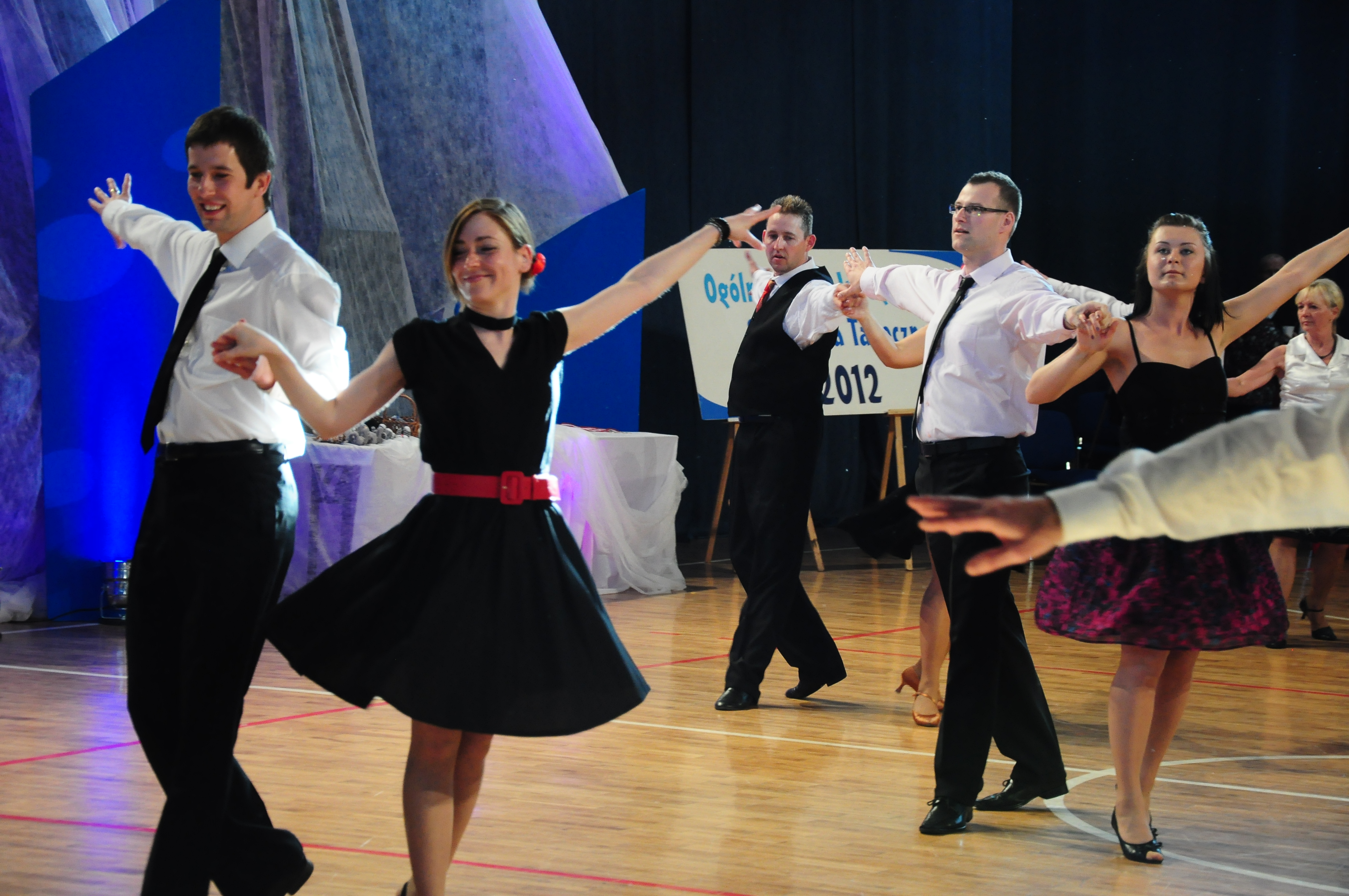 Różnorodność w tańcu - kurs tańca towarzyskiego