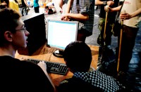 Beniamin w internecie i na maratonie