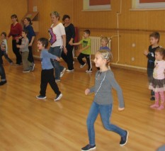 Mamo tato zatańcz ze mną - w styczniu