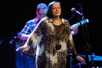 Zobacz jak śpiewają i recytują